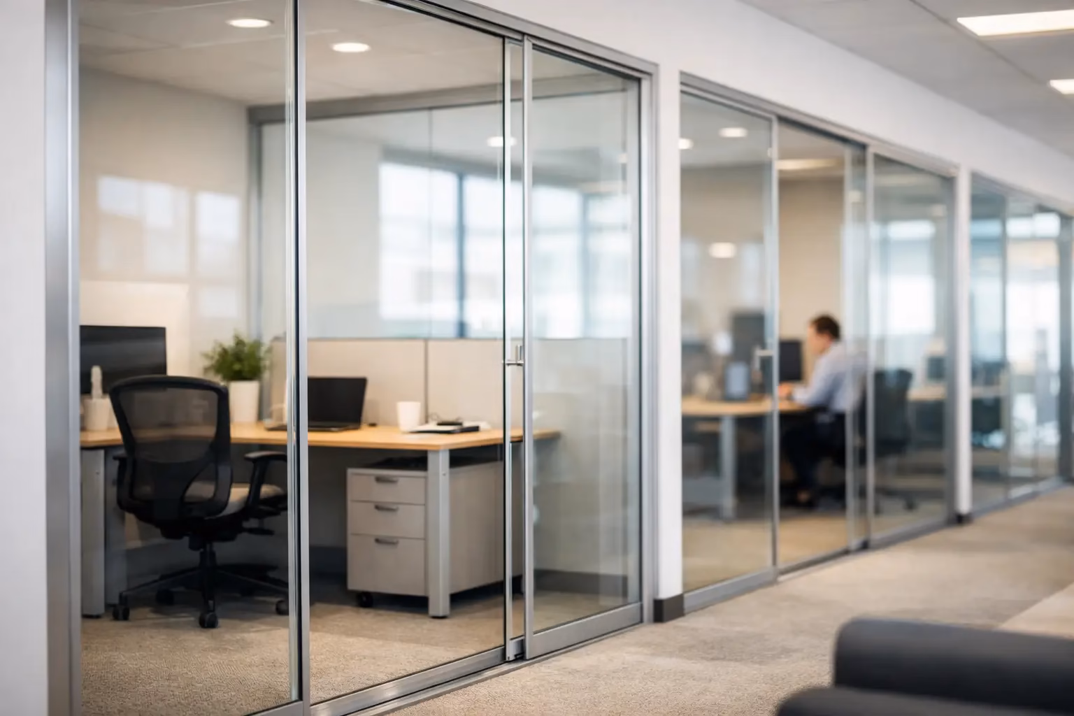 Glass Office Cubicle Systems That Work